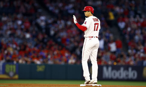 【MLB】大谷翔平、右手一本で161キロ技ありタイムリー二塁打　「いかに力強いかだ」と実況も感心しきり