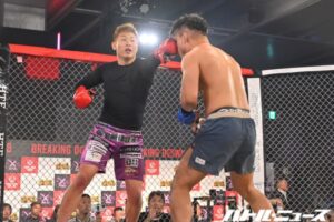 日韓戦で「猿を調教してやるよ」と挑発したソウルのゴリラファイターをTHE OUTSIDERレジェンドの樋口が迎撃！
