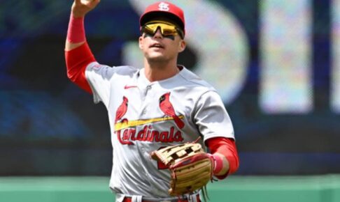 【MLB】ヌートバーが腰を痛め負傷交代　3回の守備で飛球追う際に足緩め…苦悶の表情