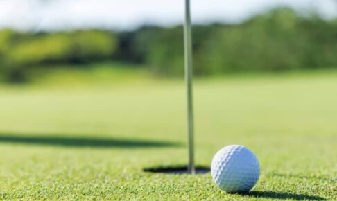 男子ゴルフはサスペンデッドに　降雨によるコンディション不良　中島、宋が5アンダーで暫定首位　石川遼は予選落ち濃厚