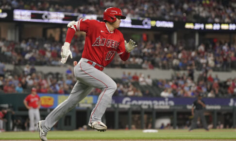 【MLB】「大谷翔平がゴロでアウト…」にならず、42号に続く“俊足”内野安打に米メディア「彼は本当に速い」