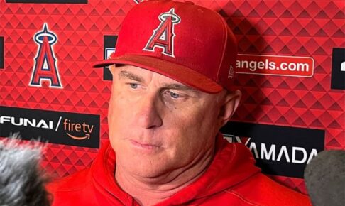 【MLB】大谷翔平の交代は「両脚のけいれん」　左足引きずる…IL入りは「考えていない」
