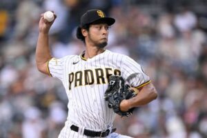 【MLB】ダルビッシュ、メジャー日本人最多1919奪三振　野茂英雄氏が見守る前で記録更新