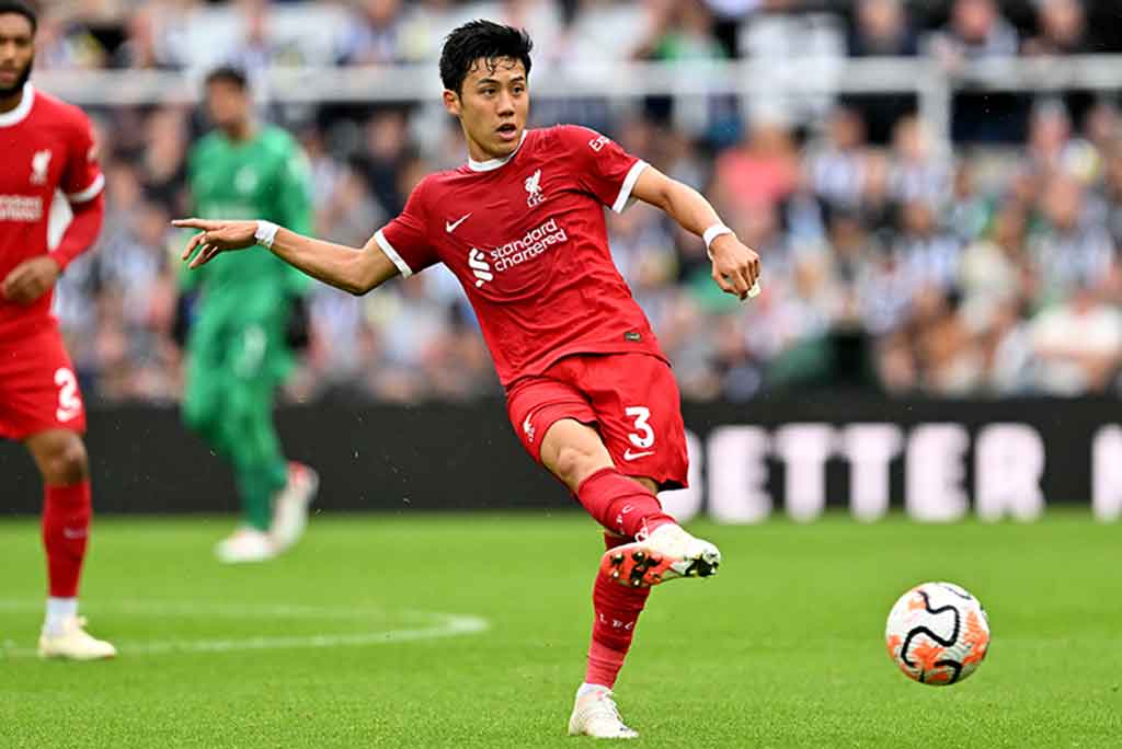 【プレミアリーグ】初先発の遠藤航にメディアの評価分かれる クロップ監督は「彼は我々が何をしているのか、まったく理解できていない」と辛口 【プレミアリーグ】初先発の遠藤航にメディアの評価分かれる クロップ監督は「彼は我々が何をしているのか、まったく理解できていない」と辛口