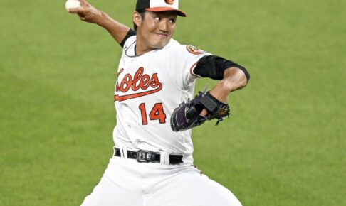藤浪晋太郎ヒヤヒヤ　5戦ぶり失点で1回4安打2失点　炎上危機何とか回避、試合締めて笑顔　移籍後36試合18登板とフル回転