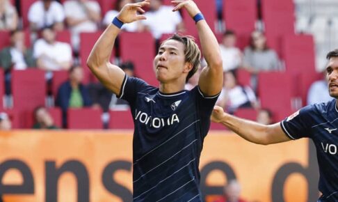 浅野拓磨、今季リーグ戦初ゴール含む2得点でチームを敗戦から救う　海外称賛「鮮やかなゴールで喝采を浴びた」