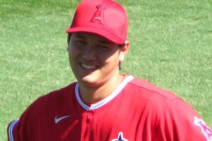 右脇腹の張りで大谷翔平は欠場　チームは逆転負けで今季最多借金9　藤浪晋太郎は登板機会なし