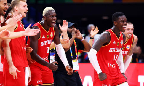 【バスケW杯】ドイツが王国アメリカを撃破　NBA軍団をチーム力で上回り、初の決勝進出＜DUNKSHOOT＞