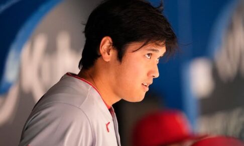 【MLB】大谷翔平が右手に大きな治療器具　日米メディア騒然も“変わらぬ日常”…復帰は間近か