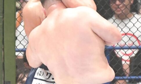 元幕内貴源治こと貴賢神、MMAデビュー3連敗　1R圧倒も急失速、2R終盤ボコボコでレフェリーストップに呆然