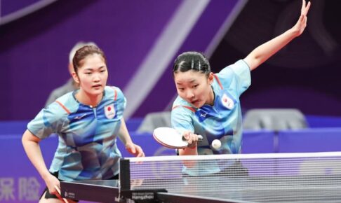 張本・木原の10代コンビが世界1位ペアに敗戦。49年ぶり決勝進出ならずも銅メダル獲得【卓球 アジア競技大会】