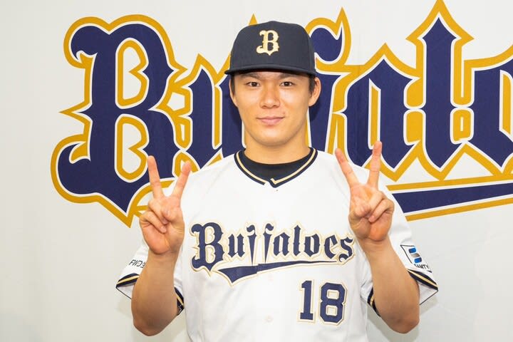 「テンション上がって寝るのが遅くなった」オリックス山本由伸が劇的サヨナラ勝ちでファイナル進出のロッテ戦へ向け抱負 「テンション上がって寝るのが遅くなった」オリックス山本由伸が劇的サヨナラ勝ちでファイナル進出のロッテ戦へ向け抱負