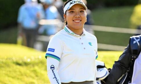 プロ2年目の21歳・仁井優花がホールインワン達成！　傾斜使ったスーパーショットに現地騒然