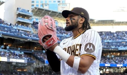 プラチナグラブ賞の受賞者が決定　ヒメネスとタティスJr.が初受賞