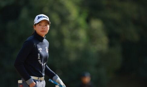 新垣比菜、18歳ルーキー菅楓華が首位キープ　韓国出身ルーキーも「67」で急浮上　アン・シネは4位【JLPGAファイナルQT】