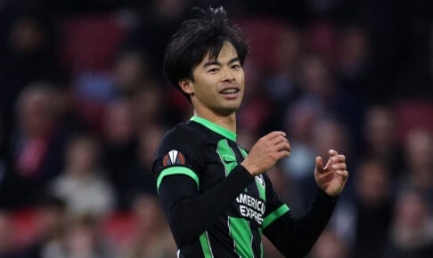 三笘薫、ソン・フンミンと見せた試合後の抱擁「アジア杯では実現しなかった出会い」　“日韓エース”の交流がSNSで話題【プレミアリーグ】