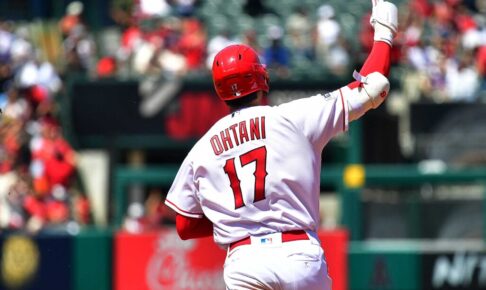 【MLB】「大谷翔平の右肘は問題ないようだ」背番号17を譲ったケリー投手、トレーニングの様子を明かす「体も大きく、強くなっていた」