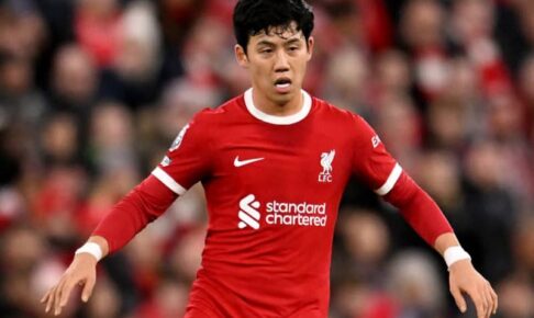 クロップ監督、遠藤航の“最大8試合欠場”を認める　現地メディア報道「中盤の重要なメンバーを欠くことは確実」