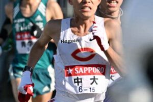 第100回箱根駅伝を早大OB渡辺康幸氏が読む “単勝1.1倍”王者駒大を追う「中穴」3校と「大穴」2校