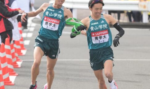 青学大が2年ぶり総合Vへ首位独走　2位駒大と5分33秒差　8区塩出翔太も歴代3位タイムで快走