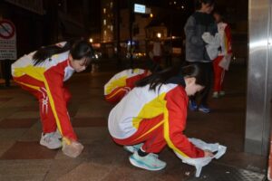 【全国女子駅伝】島根チームが励む伝統の「ごみ拾い」　練習前に励行　選手ら「気づきは走りに生きる」