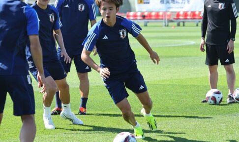 「一人でサッカーをやっているわけじゃないんで」三笘薫が次戦も欠場濃厚、久保建英が不在の影響に見解「今いる選手がベスト」【アジア杯】