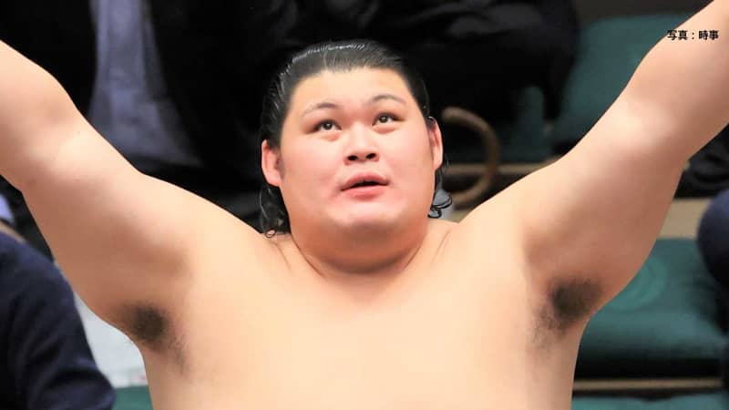 新入幕の横綱戦は10年ぶり！ 大の里は照ノ富士に敗れ4敗目 11勝の琴ノ若を照ノ富士、霧島、豊昇龍が1差で追う【大相撲初場所12日目】