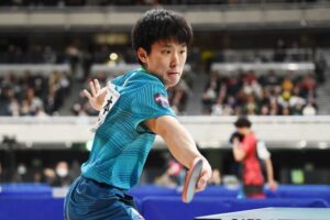 張本智和 6年ぶりの王座奪還へまず初戦を飾る！元ダブルスパートナーに勝利【全日本卓球 男子シングルス】