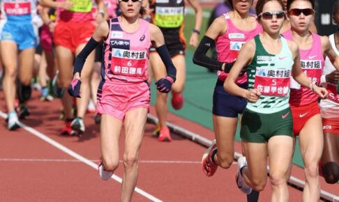 前田穂南が快挙　野口みずきの日本記録19年ぶりに更新　3枠目のパリ五輪代表候補1番手に　沿道で父も並走