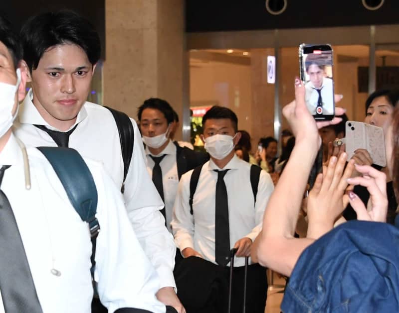 ロッテ・吉井監督　佐々木朗希に“フル稼働”指令　「1週間に1回、元気な姿でマウンドに」