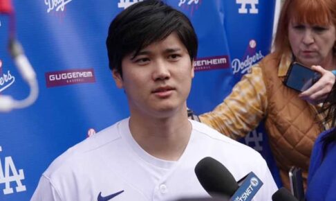 大谷翔平、愛犬デコピンのキャンプ帯同を明言　シーズンの遠征は「物理的に行けない」