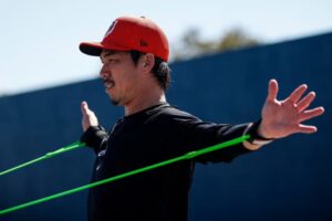 前田健太 新天地でキャンプイン！背番号は「18」について「希望する前から決まっていた。とても大事な番号」