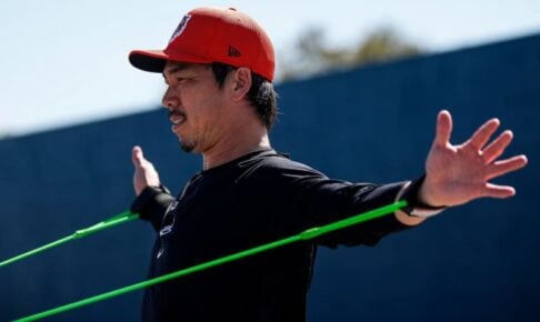 前田健太 新天地でキャンプイン！背番号は「18」について「希望する前から決まっていた。とても大事な番号」