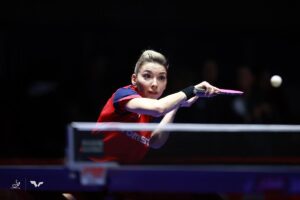 パリ行き決定の日本女子、メダルかけてルーマニアと激突　カギ握るのは世界12位の“妖精"攻略【世界卓球】