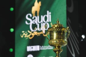 【サウジカップ】大激戦のゴール前！ウシュバテソーロは惜しい2着…セニョールバスカドールが差し切る