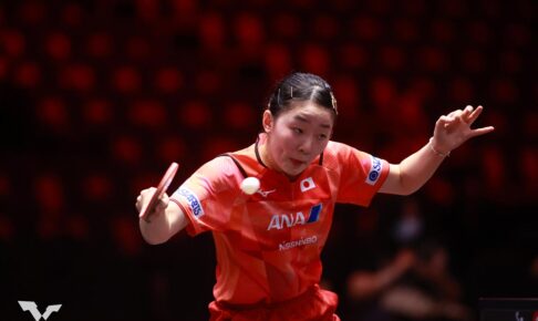 張本美和、18歳との“日韓若手対決”で完勝　キム・ナヨンに4－0ストレートで好調キープ【ITTFワールドカップ2024】