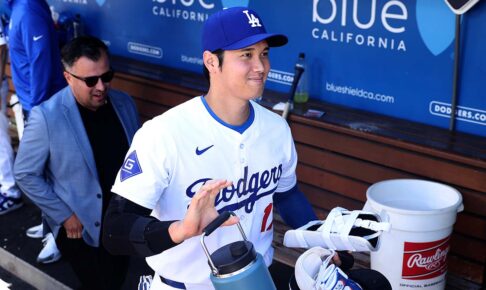 【MLB】大谷翔平の「ボブルヘッドデー」にチケット価格が爆上がりで米メディア驚き　試合前から長蛇の列