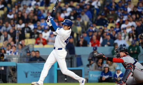 【MLB】大谷翔平、ルーキー左腕から初回“172キロ”右前安打で出塁　スミスの犠飛で生還