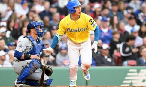 吉田正尚、6試合ぶりスタメンでいきなり4安打　指揮官絶賛「彼が私たちのDH」「スイングさらに速く」