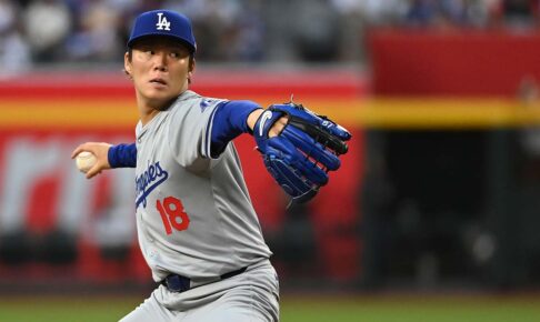 【MLB】「山本由伸による投球の基本テクニック」メジャー公式がアウトロー“ビタビタ”のスプリットを称賛　「これが見本だ」