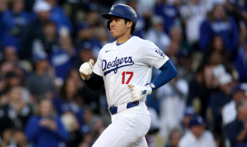 【MLB】敬遠、敬遠、また敬遠……大谷翔平「PS1試合7出塁」で新たなメジャー記録　“4安打爆発”に指揮官の警戒MAX