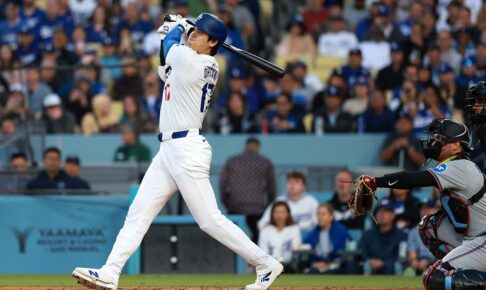 【MLB】大谷翔平「2番DH」スタメン　昨季地区Sで敗れたドジャース“因縁の右腕”からリーグトップ14号アーチなるか
