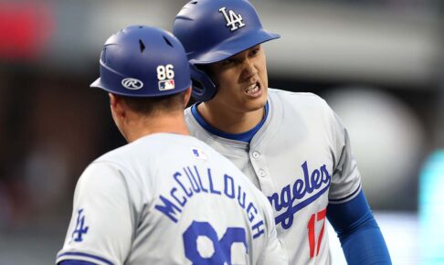 【MLB】「痛ぇぇ……」大谷翔平、ドン詰まりに思わず塁上で“しかめっ面”　3試合ぶり左前打で出塁