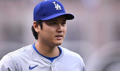 大谷翔平の交代理由に「心配すぎる」　不自然な代打に騒然「長期離脱にならなきゃいいな」