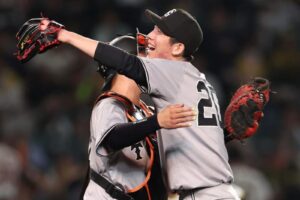 快挙の巨人・戸郷　ノーノー意識は「6回から」「8回終えて本当にできるのか、最高でした」仲間声かけなく不安と笑わす
