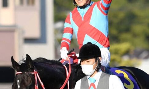 無敗3冠馬コントレイルが殿堂入り！父ディープインパクトとそろって顕彰馬に