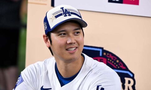 【MLB】「いつもサマーキャンプみたいな男」同僚グラスノーが明かす大谷翔平の素顔　「毎日変わらない、クレイジーだよ」