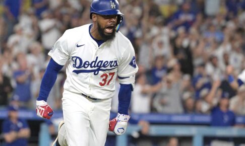 【MLB】ド軍テオスカーが同点21号、一時勝ち越し打、決勝適時打の大活躍でチーム全打点　同地区ライバルに快勝