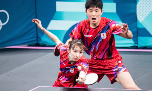 水谷隼・伊藤美誠に続く連続金の期待も……　張本智和・早田ひなの“はりひな”が北朝鮮ペアに敗戦　第2シードがまさかの初戦で姿消す【パリ五輪2024】