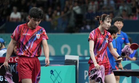 張本智和・早田ひなの“エースペア”に待ち受けた試練　WTTは初戦敗退に「番狂わせ」中国メディアは大金星の北朝鮮ペアを称賛【パリ五輪2024】